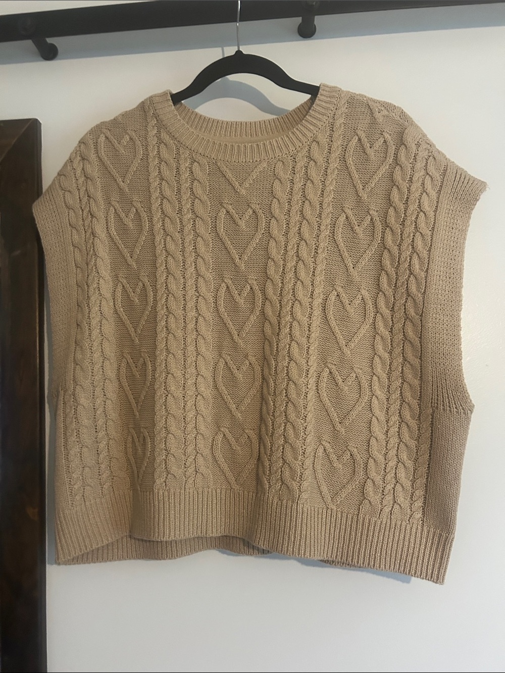 RD Style Sleeveless Cable Knit Sweater Vest in Beige